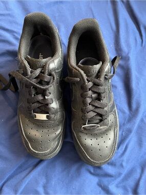 Nike Air Force Ones - Classic Low Top